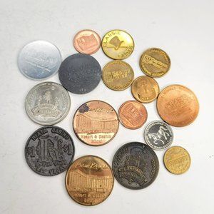 Gaming Casino Tokens Vintage Lot Variety of Metal Colors Hoffman Mint SC828